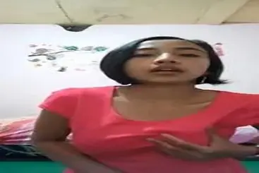 Siaran Privat Gadis Berbaju Pink Di Kamar